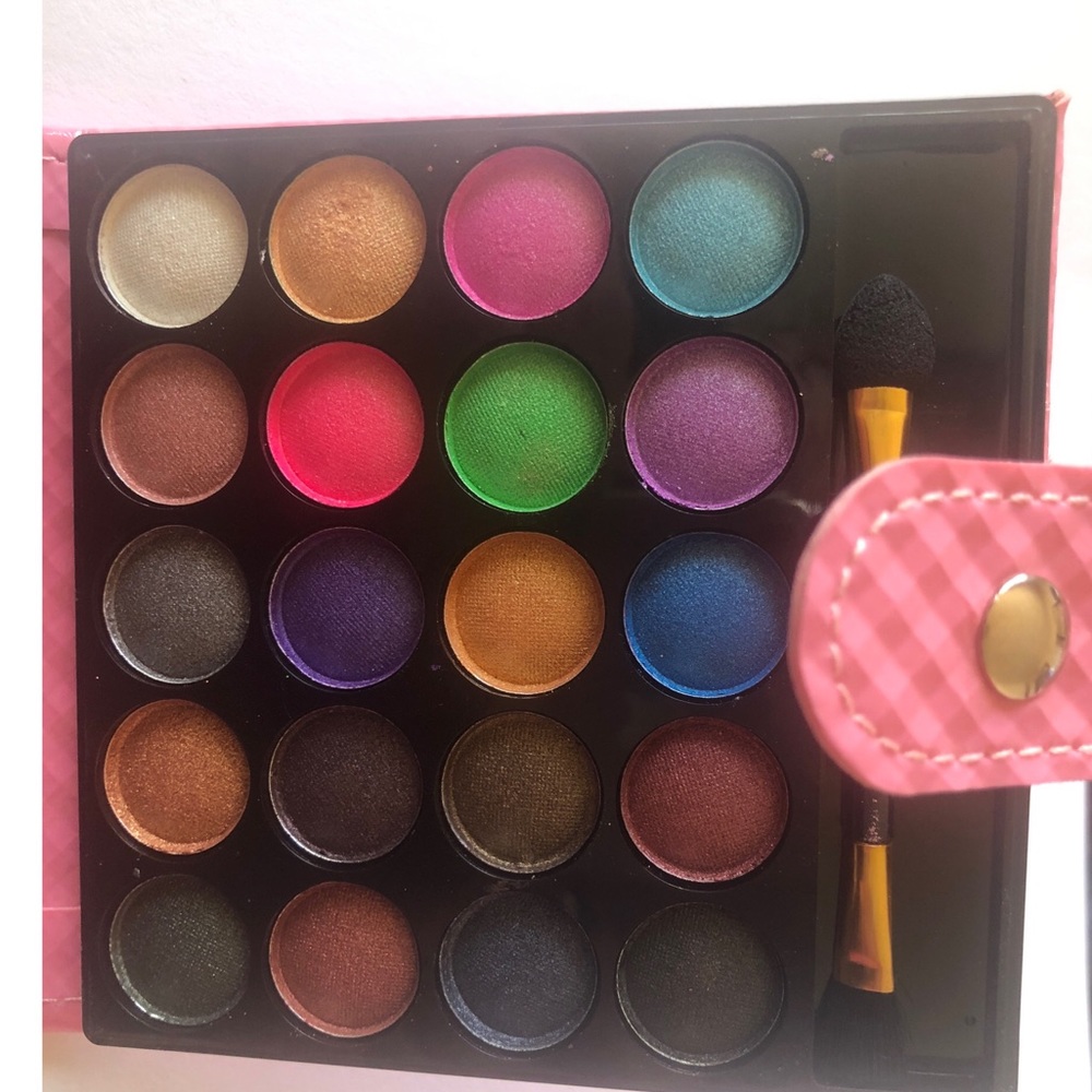 Glitter Eyeshadow Palette 5D Multi Makeup Kit - Picture 4 of 8